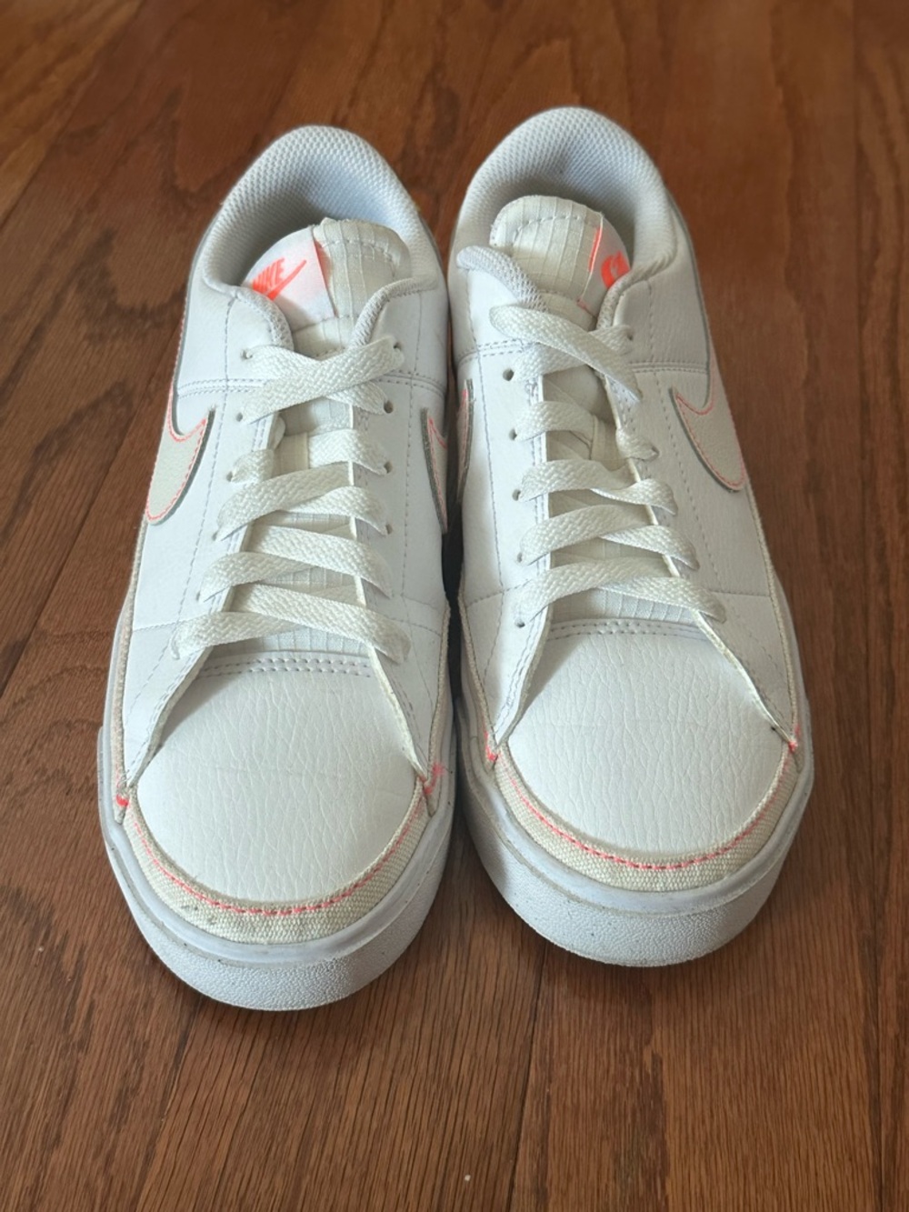 Nike White Textile Shoe Label with Black Print